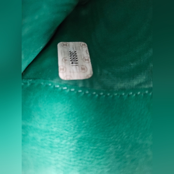 Chanel Green Caviar Vintage Small Flap Wallet - Picture 13 of 14